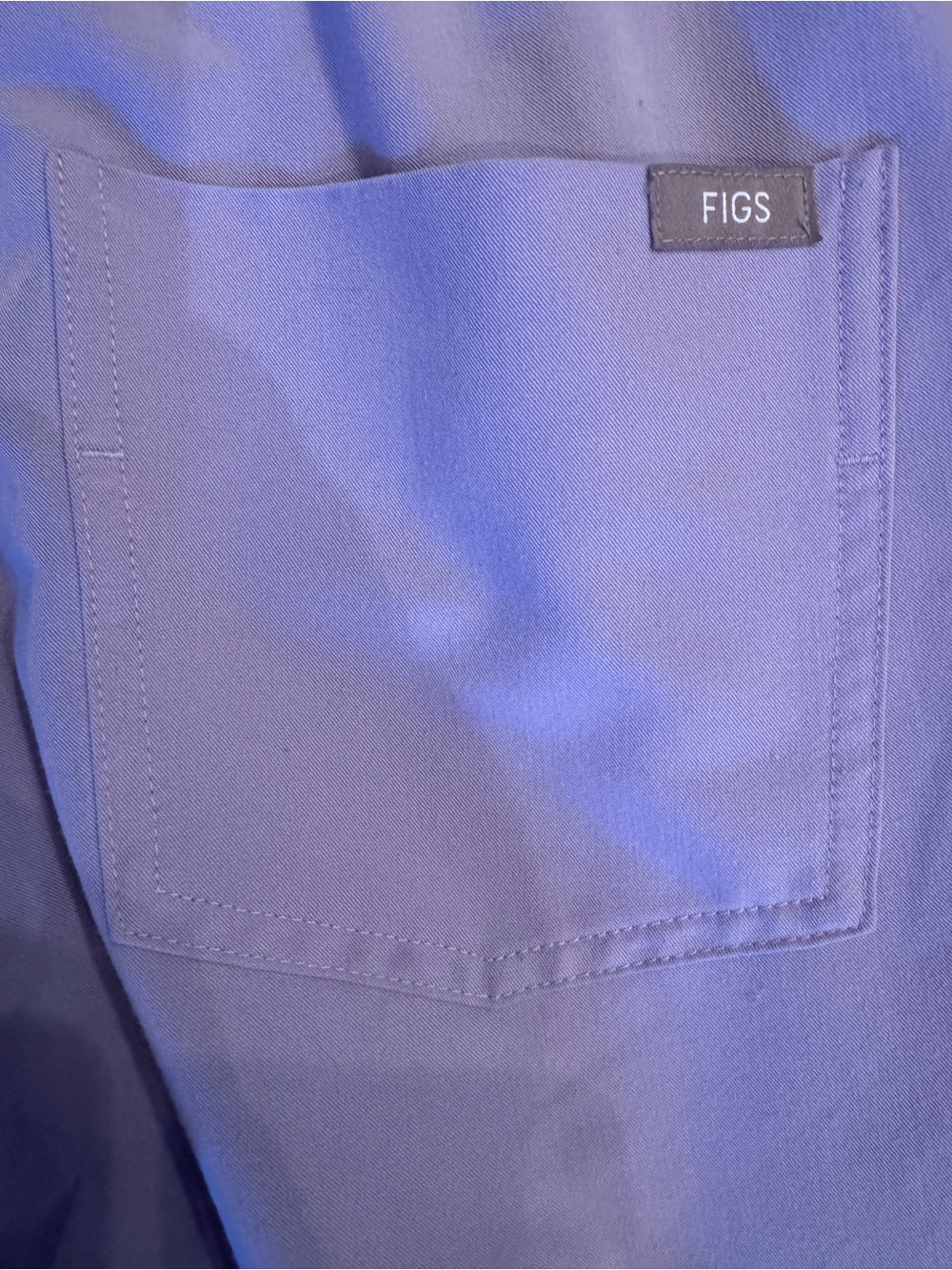 FIGS Women’s Scrub Set - Lavender Dew - XS - EUC (Casma Top & Zamora Joggers) - Picture 8 of 8